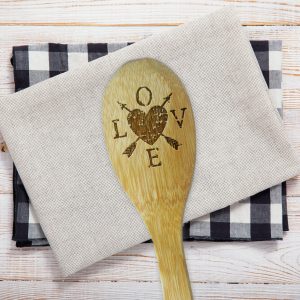 love-heart-arrows-wooden-spoon