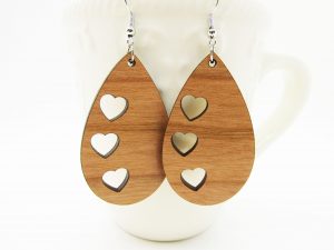 teardrop-three-hearts-earrings