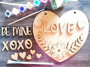 floral-heart-valentines-day-sign